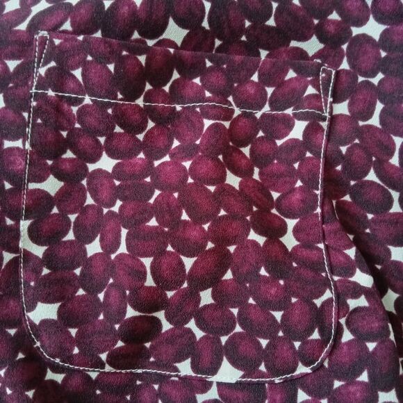 Talbots Burgundy Red Coffee Bean All Over Print Button Down Shirt Women's Medium - Picture 9 of 13